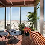Gran & Hotel 5*
